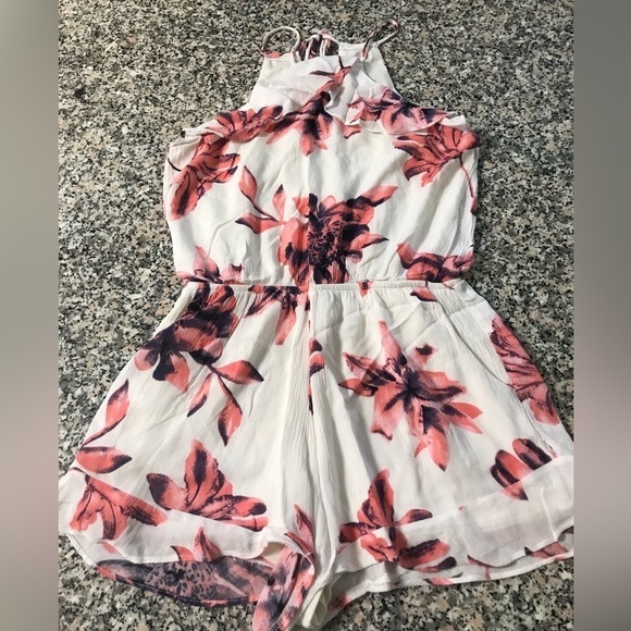 Pink Floral Romper Keyhole tie back size S - Picture 1 of 6
